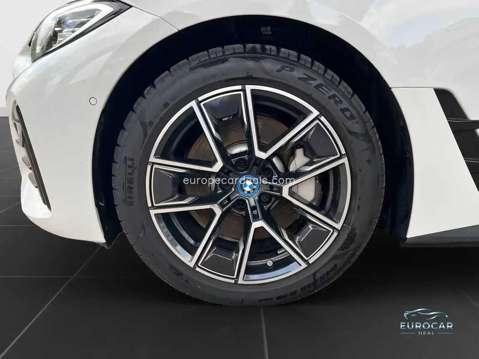 BMW i4