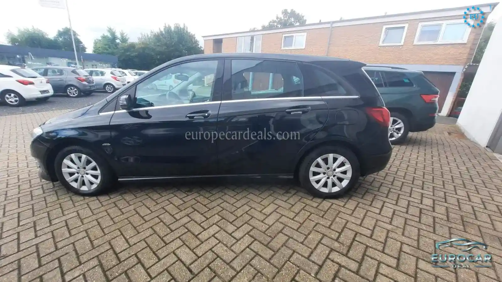 Mercedes-Benz B 180