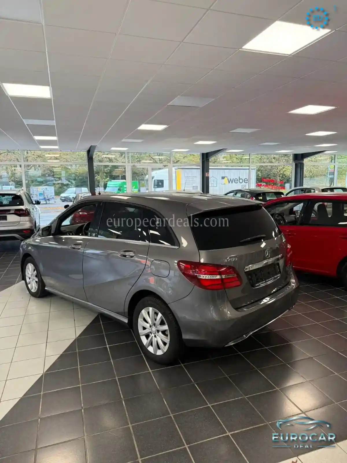 Mercedes-Benz B 200