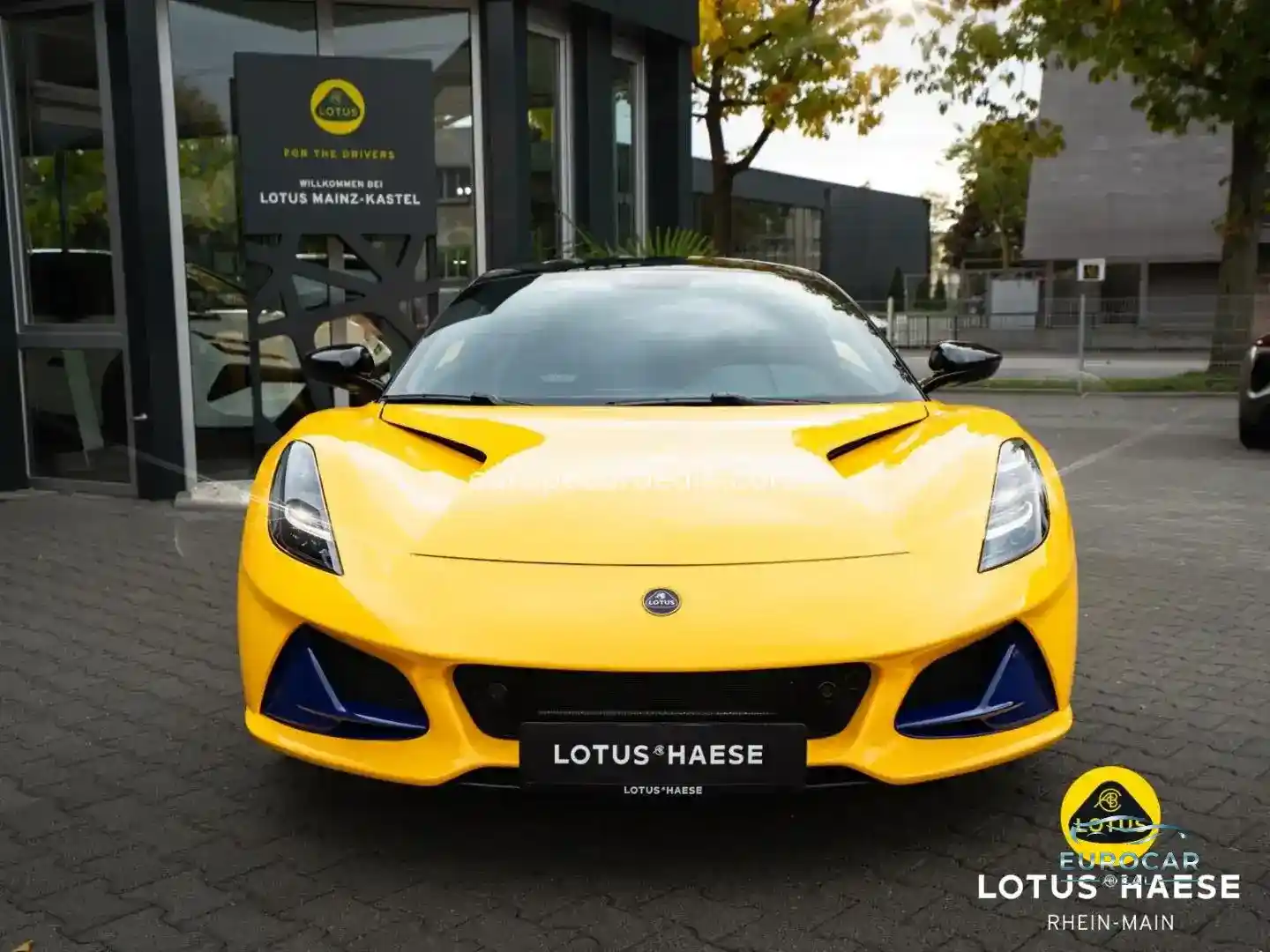Lotus Emira