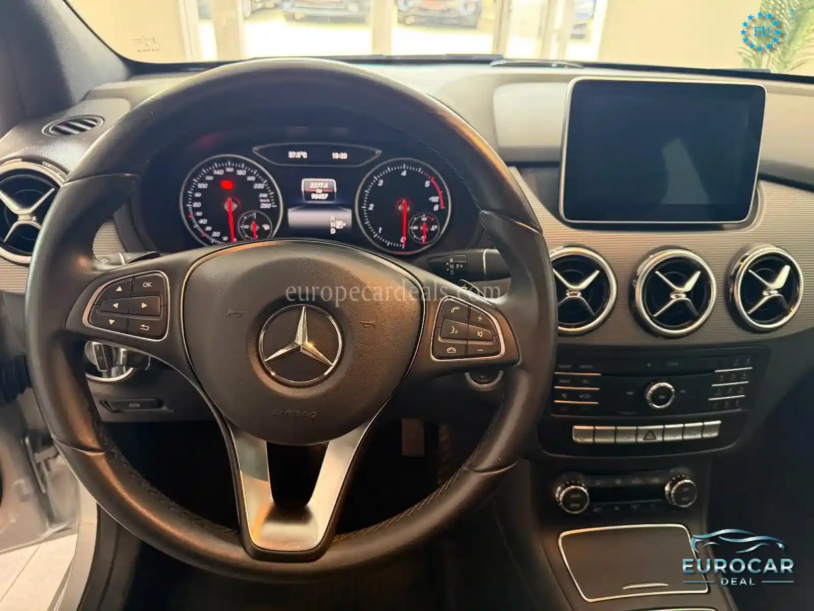 Mercedes-Benz B 180
