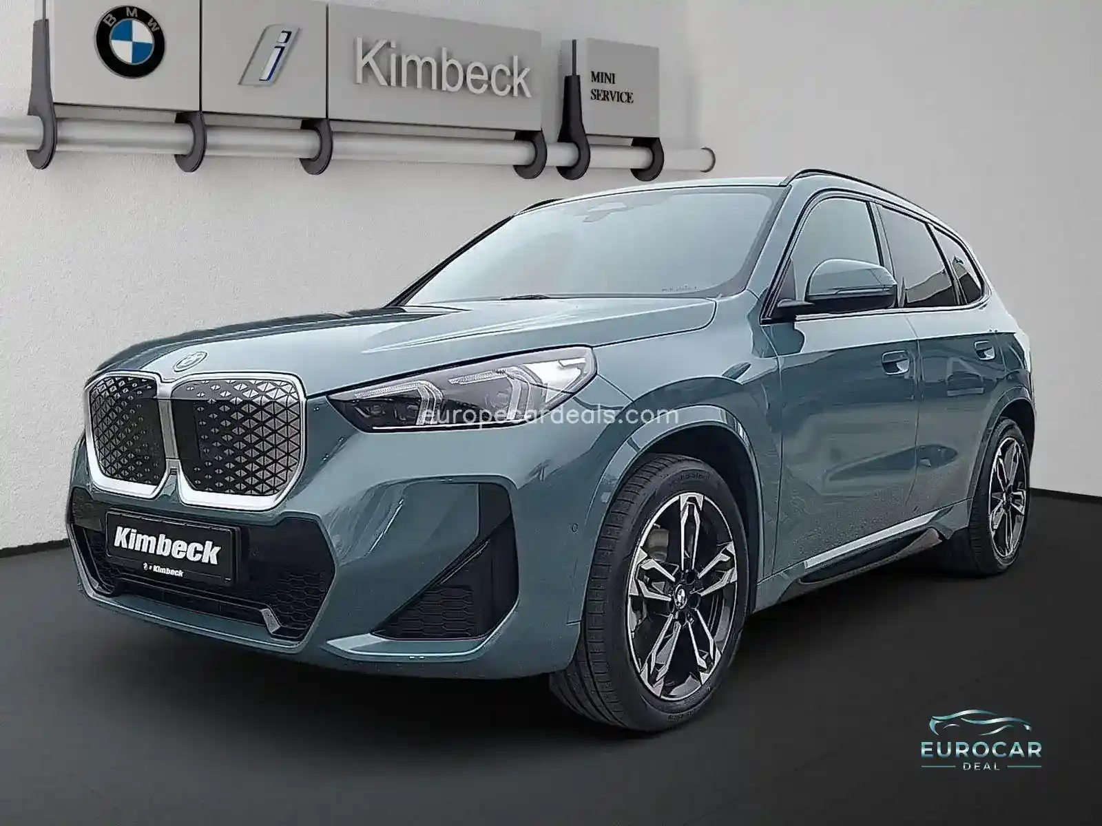 BMW iX1