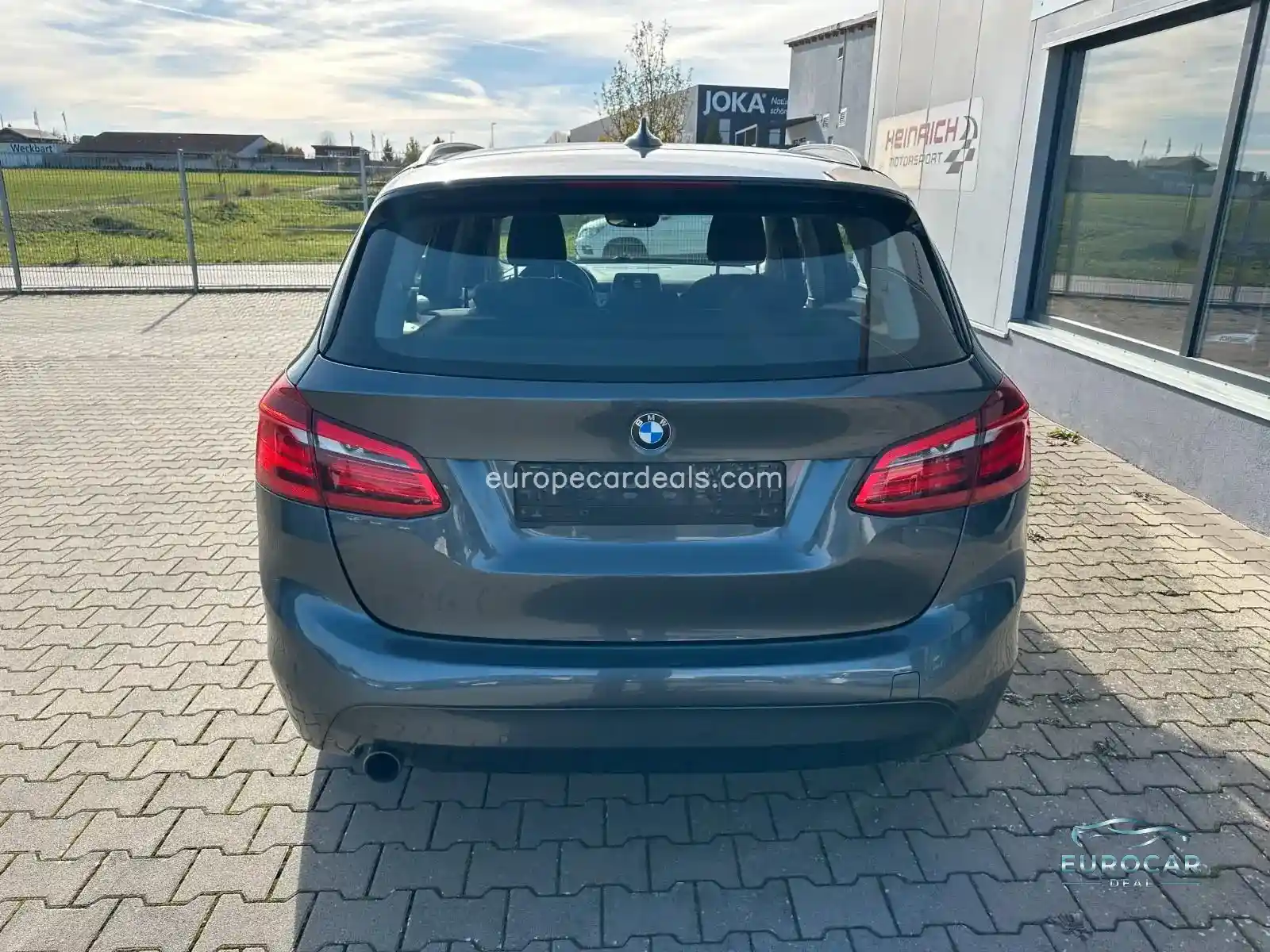 BMW 218