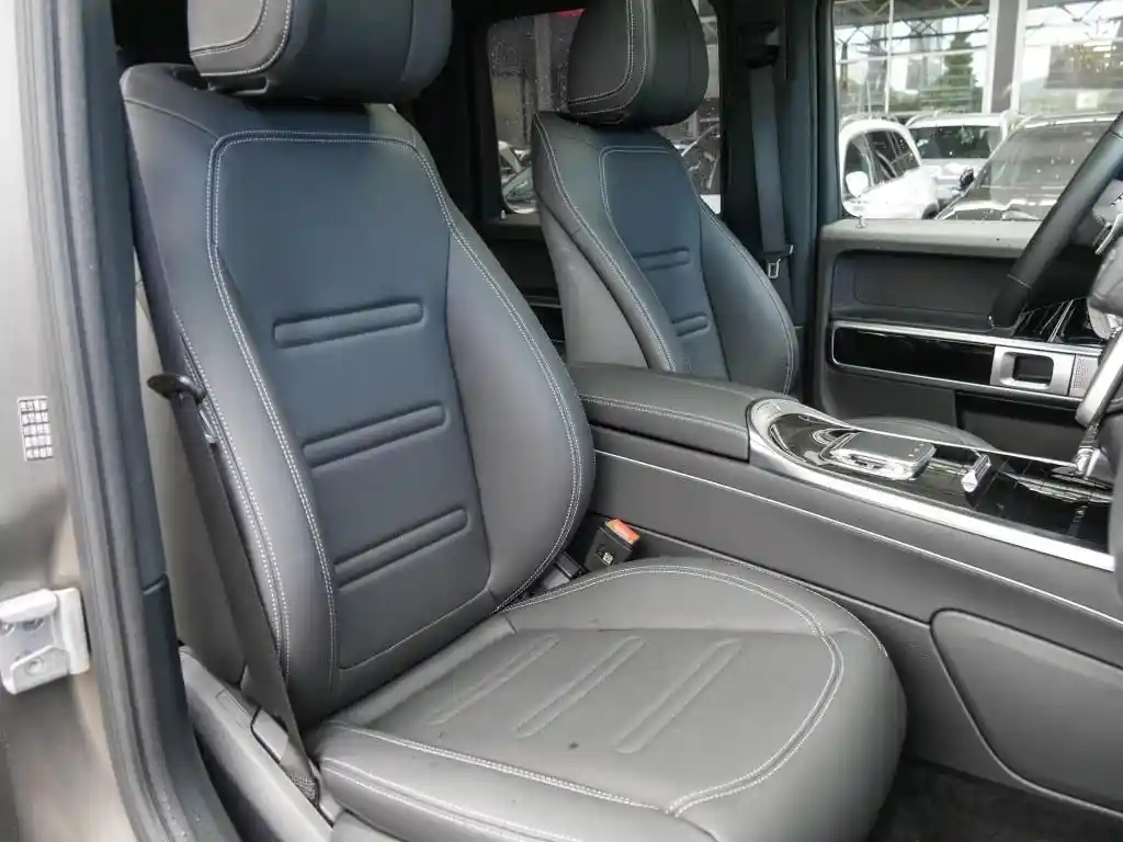 Mercedes-Benz G 500