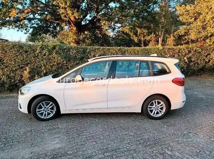 BMW 216