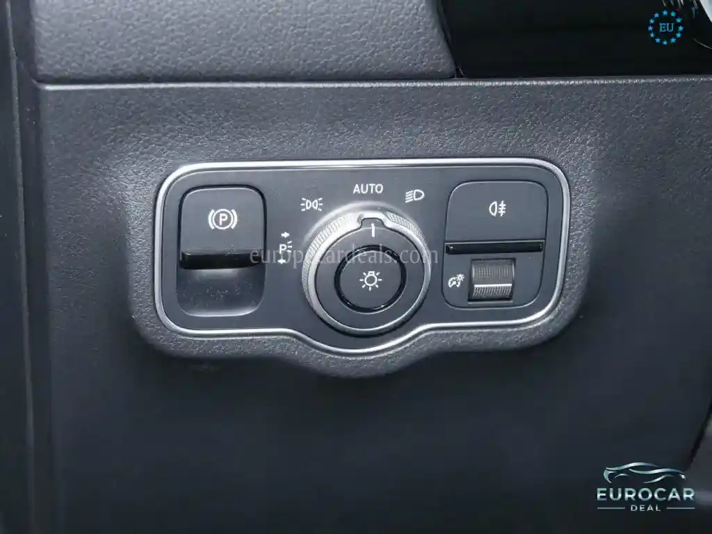 Mercedes-Benz B 220