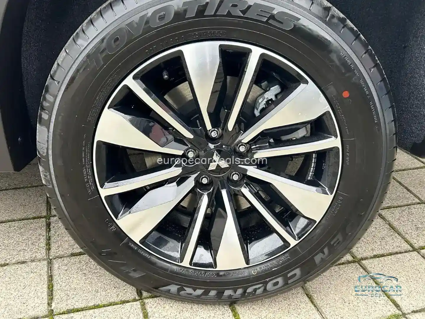 Mitsubishi Plug-in Hybrid Outlander
