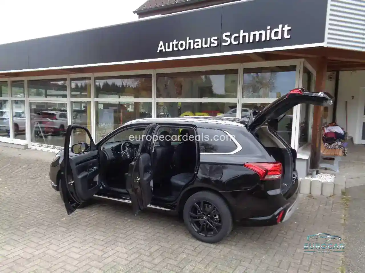 Mitsubishi Plug-in Hybrid Outlander