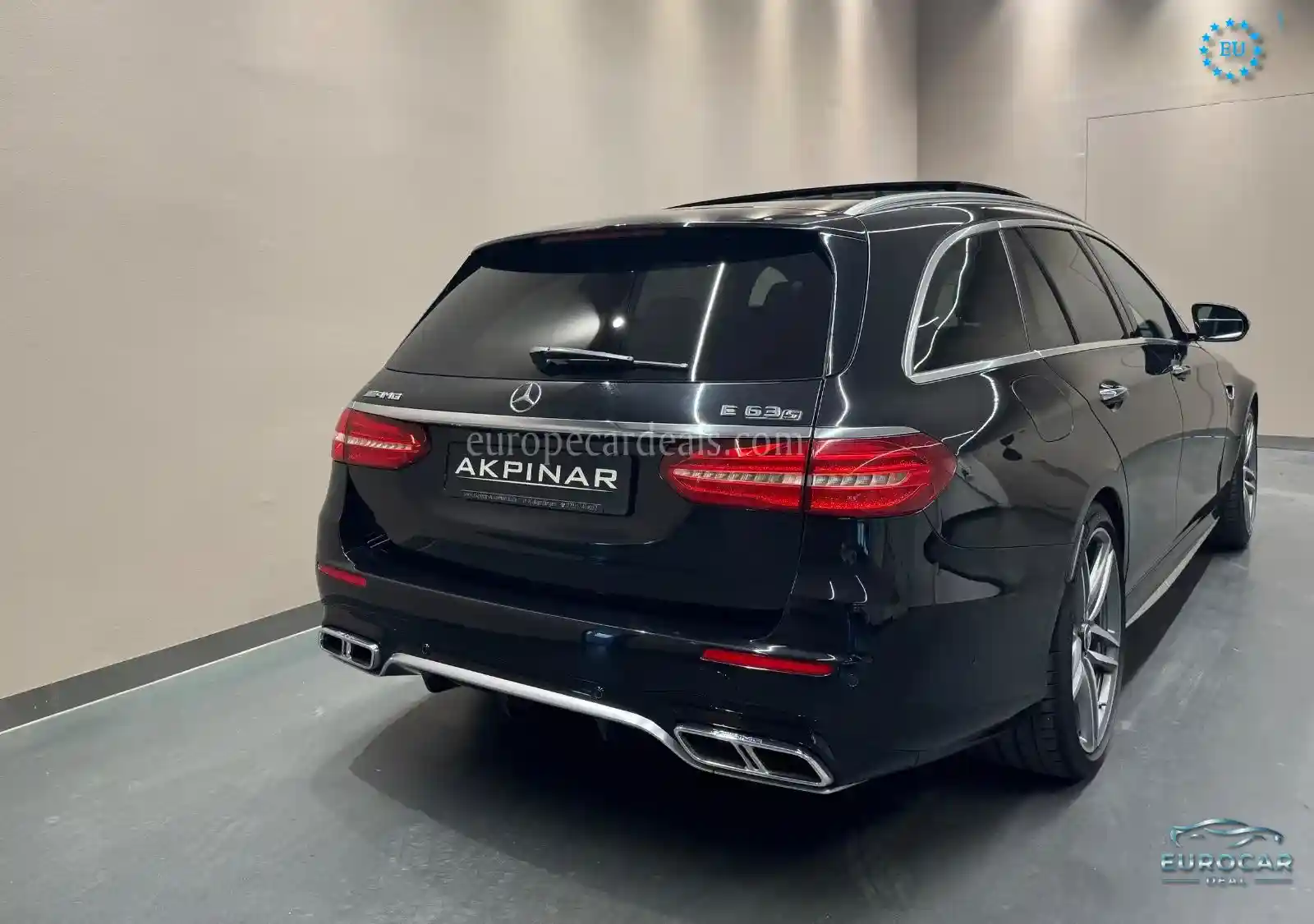 Mercedes-Benz E 63 AMG