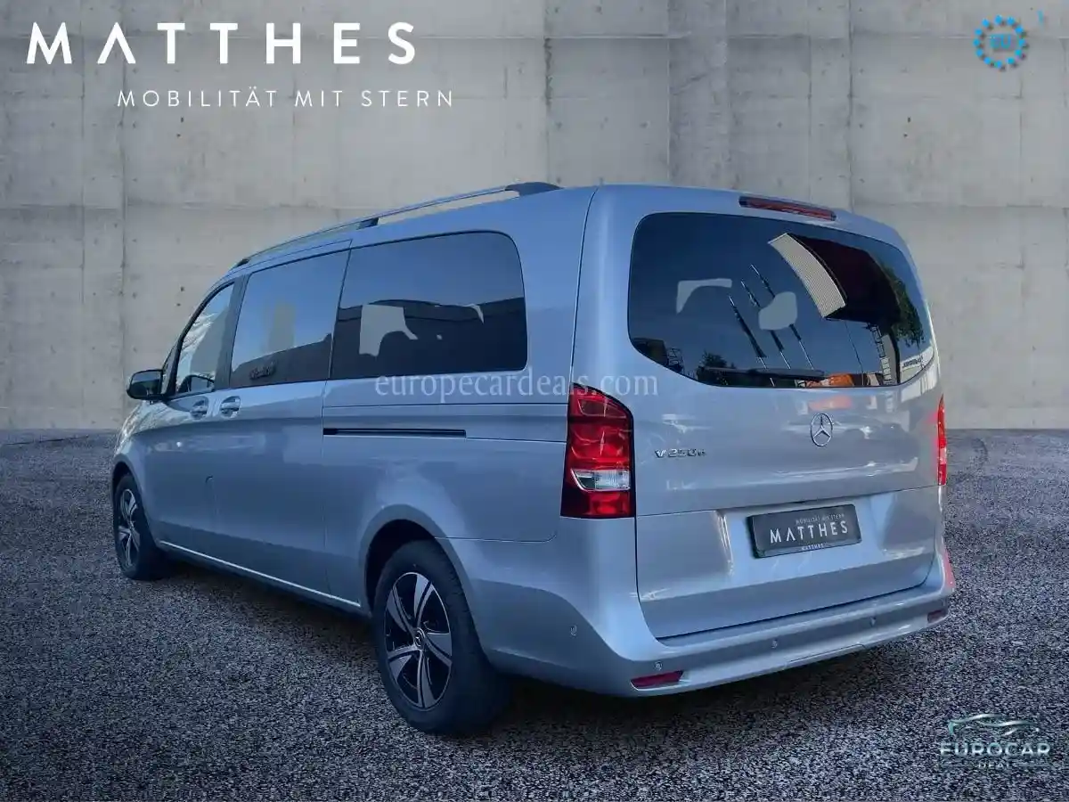 Mercedes-Benz V 250