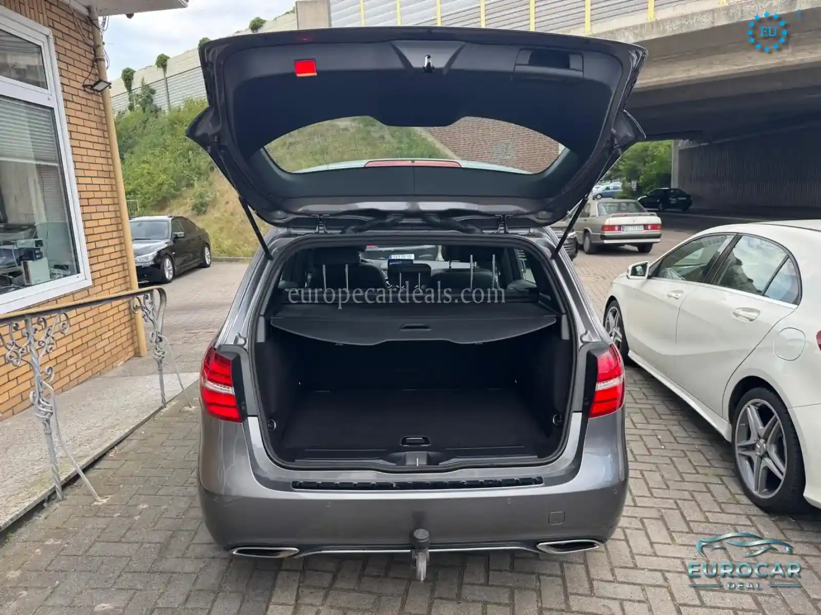 Mercedes-Benz B 200