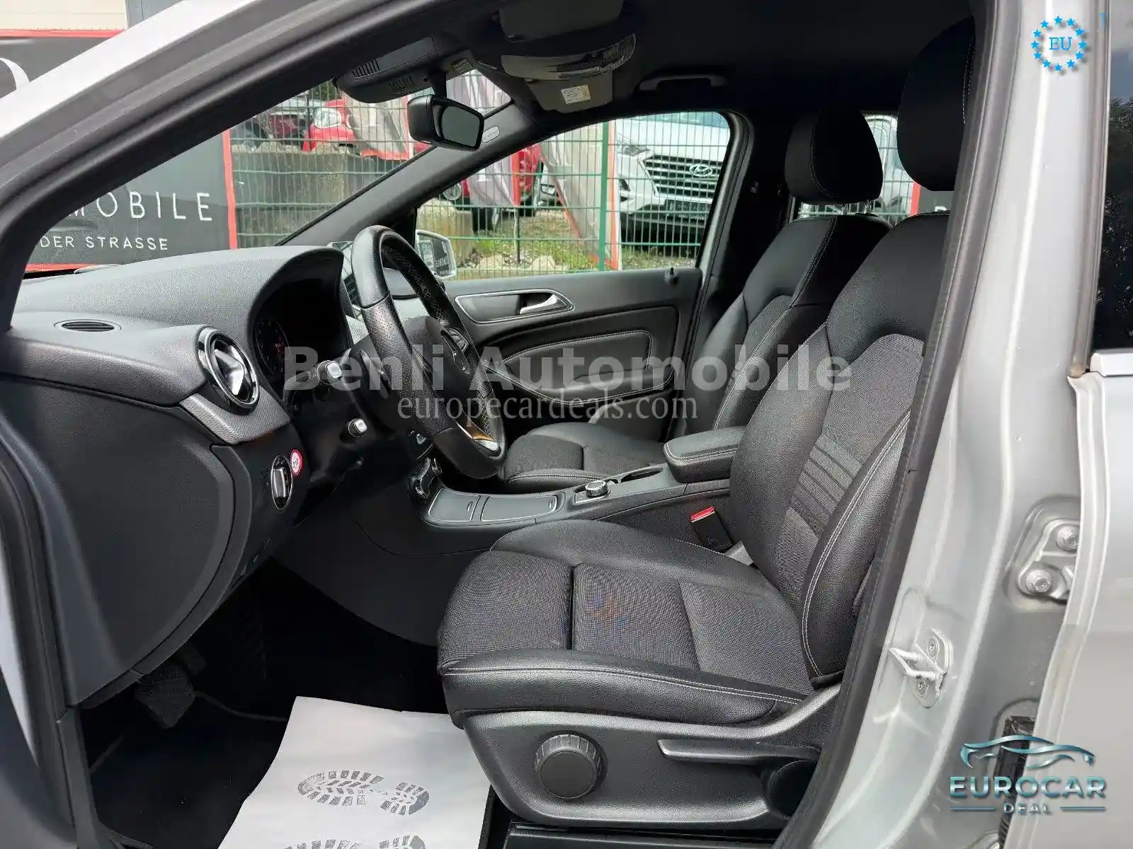 Mercedes-Benz B 200
