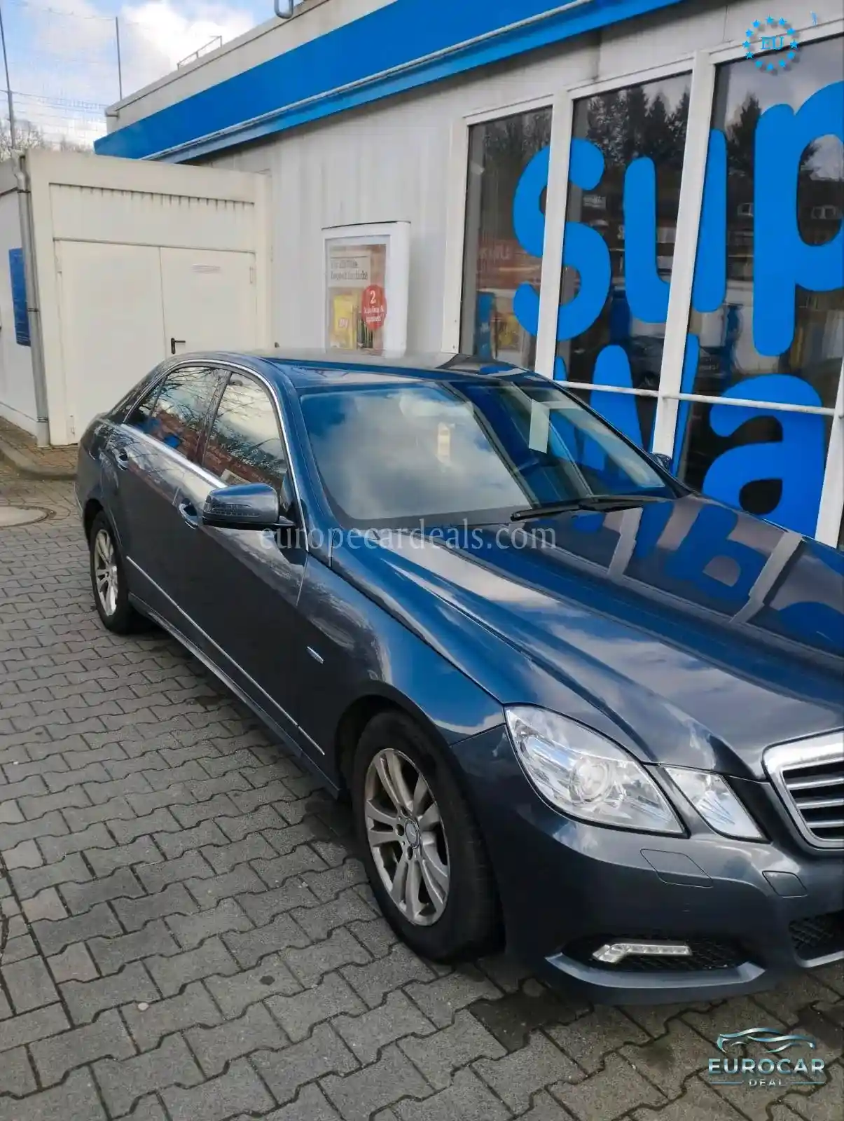 Mercedes-Benz E 200