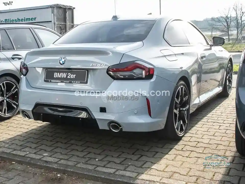 BMW 230