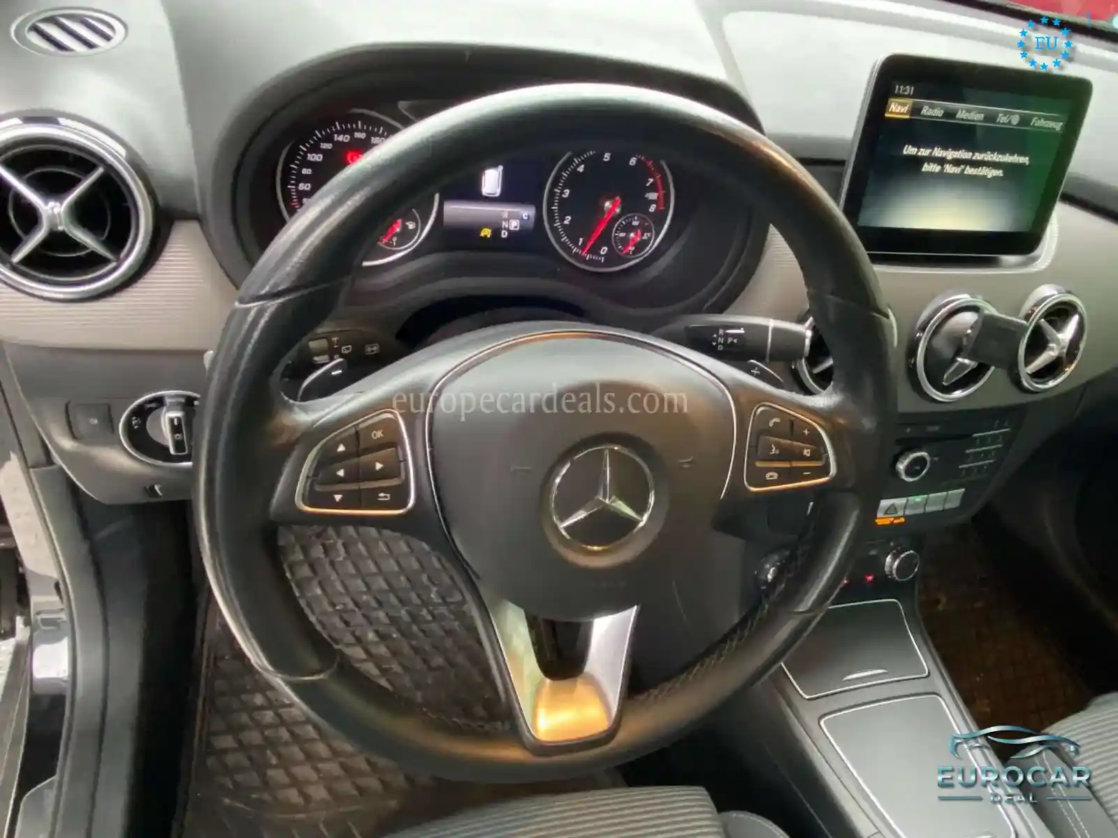 Mercedes-Benz B 180