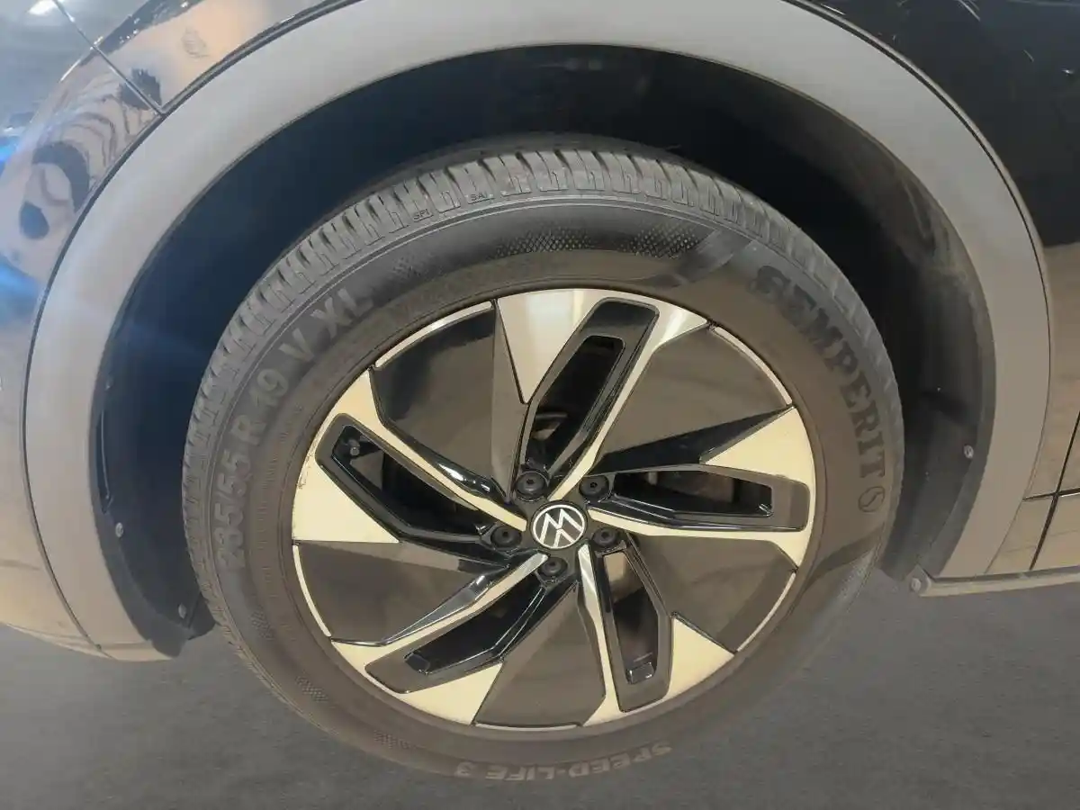 Volkswagen ID.5