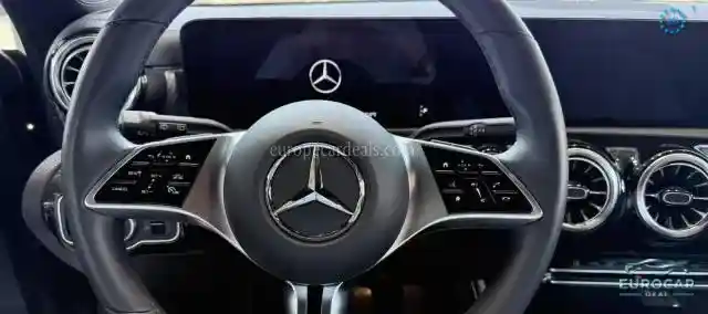 Mercedes-Benz CLA 180 Shooting Brake