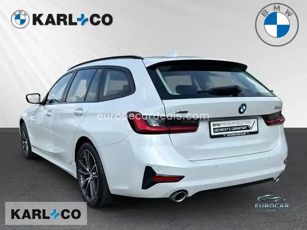 BMW 330