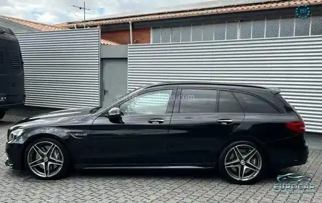Mercedes-Benz C 63 AMG