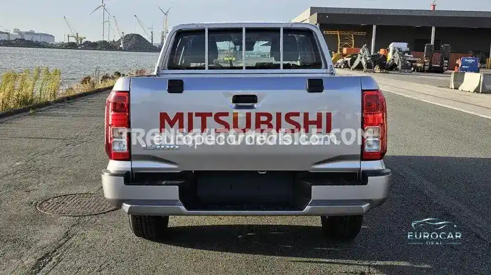 Mitsubishi L200