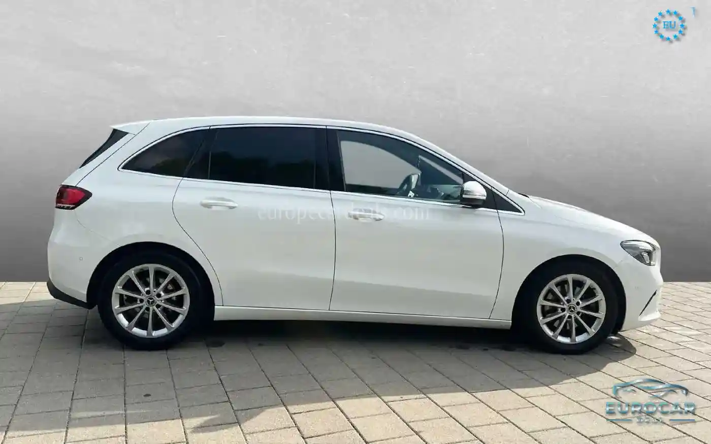 Mercedes-Benz B 220