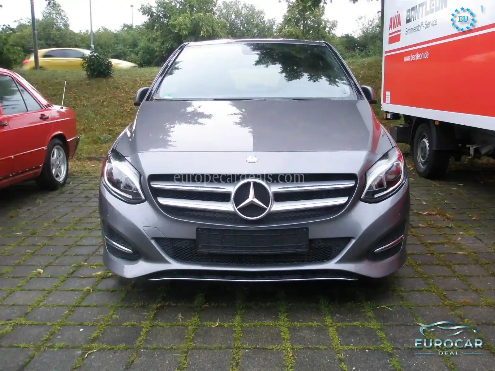 Mercedes-Benz B 200