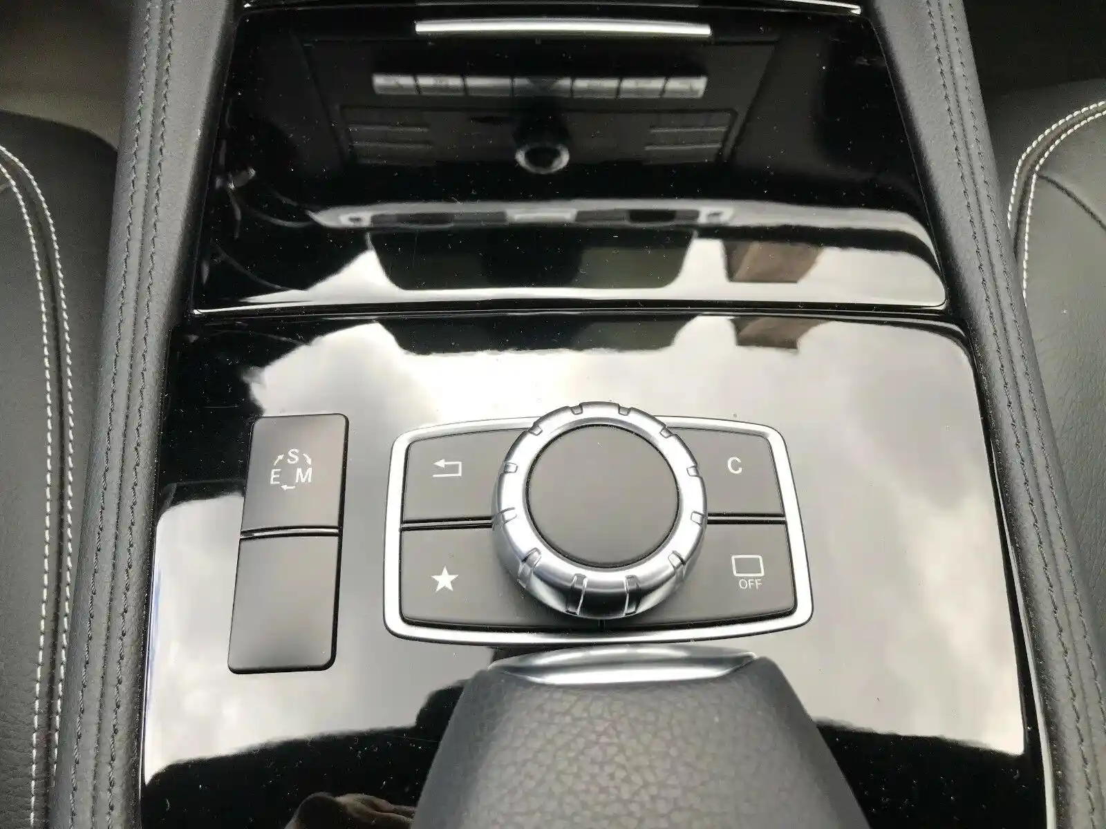 Mercedes-Benz CLS 220