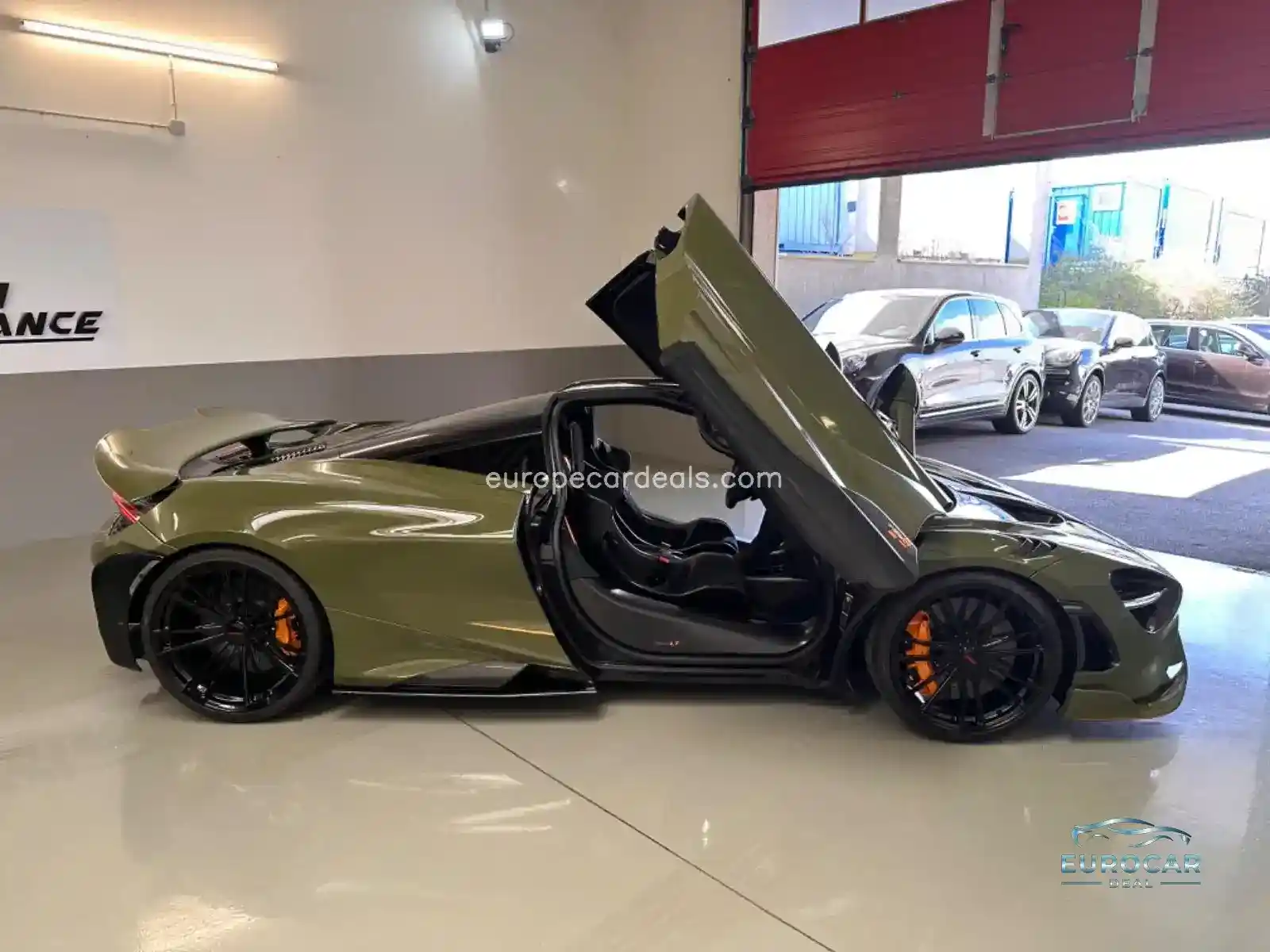 McLaren 765LT