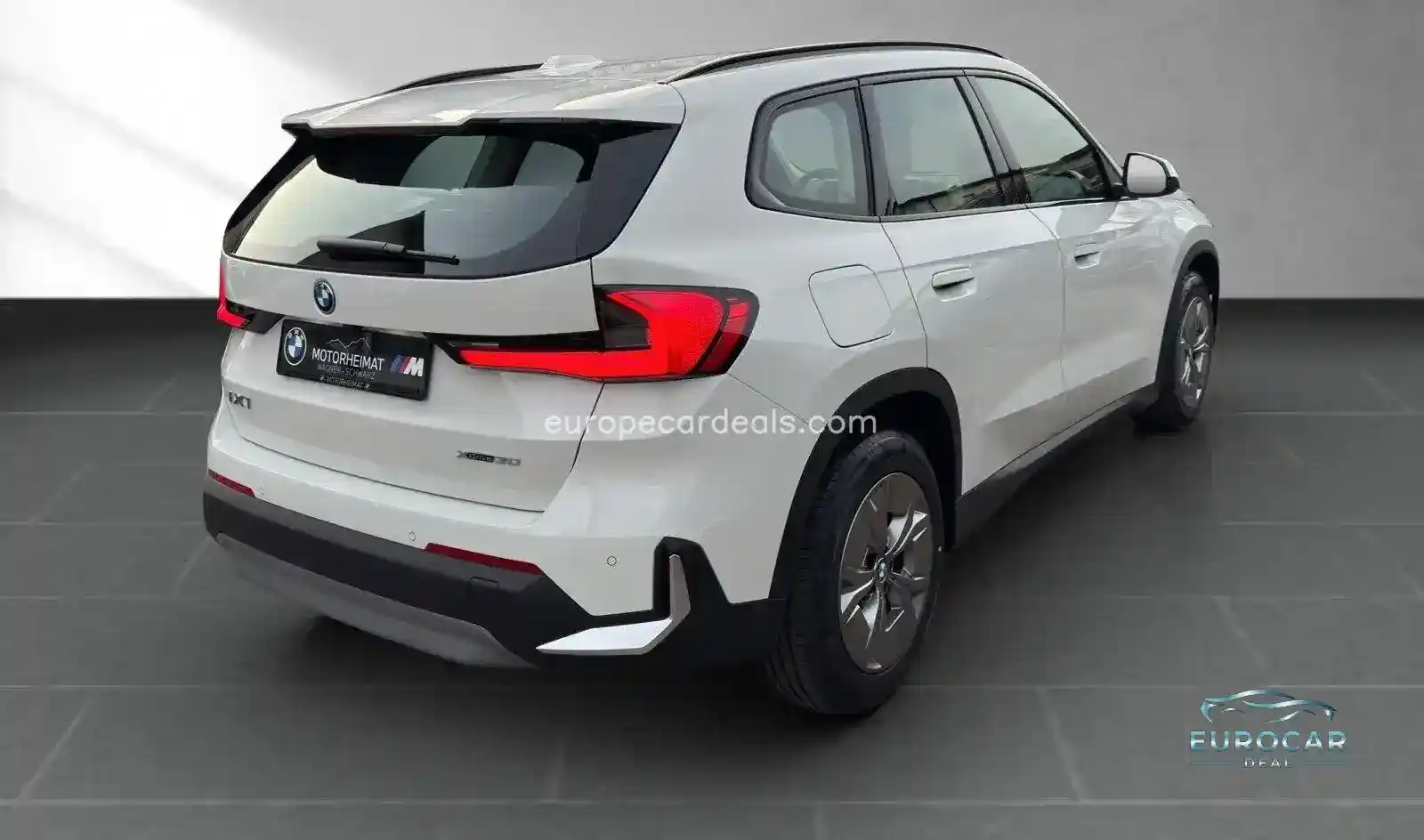 BMW iX1