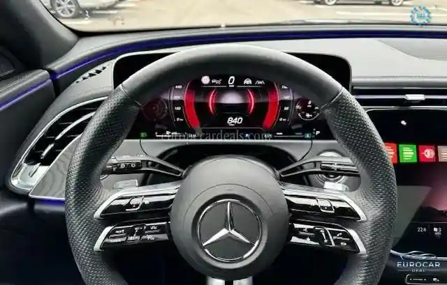 Mercedes-Benz E 220