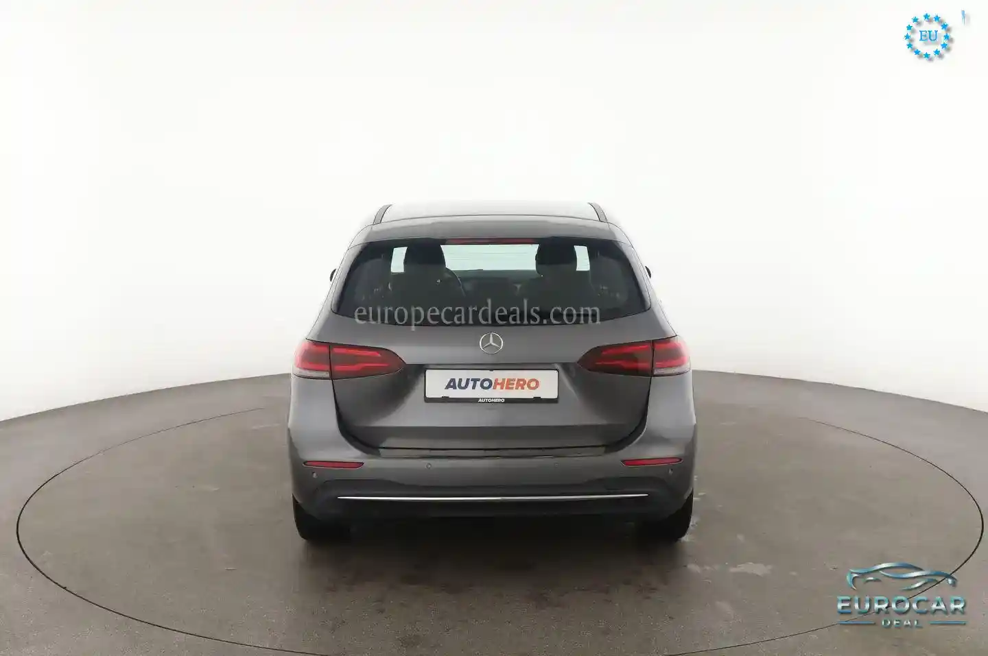 Mercedes-Benz B 180