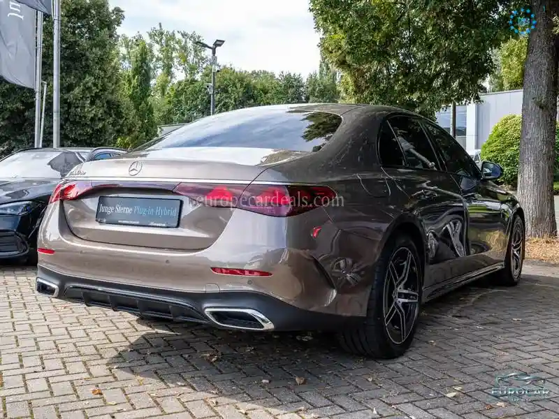 Mercedes-Benz E 300
