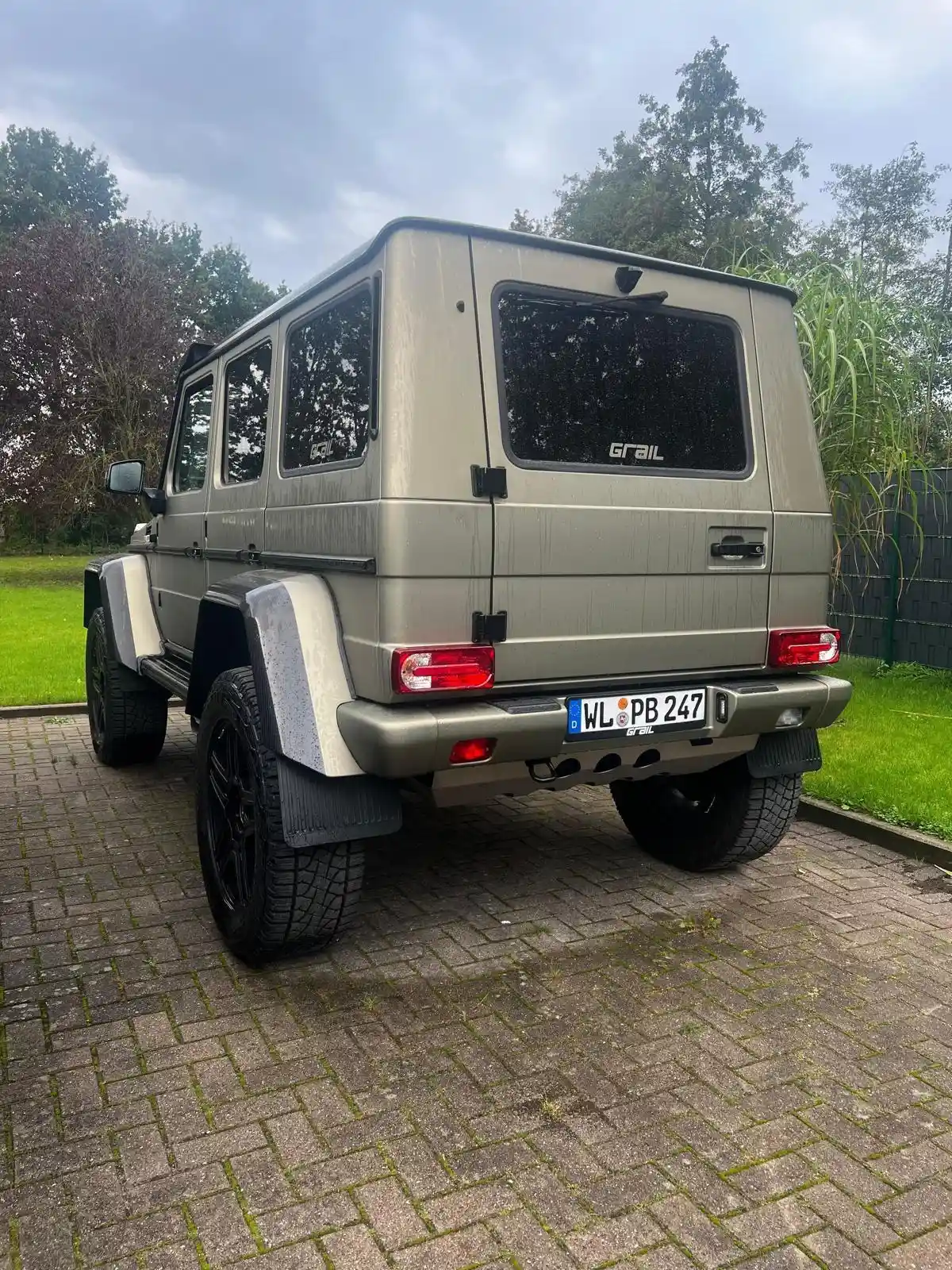 Mercedes-Benz G 500
