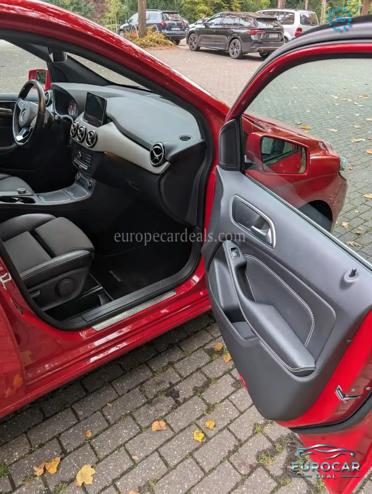 Mercedes-Benz B 180