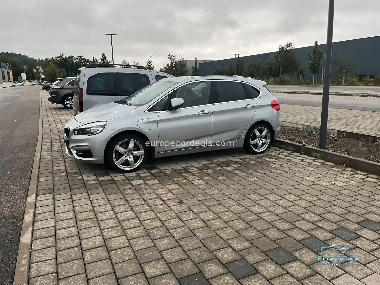 BMW 225