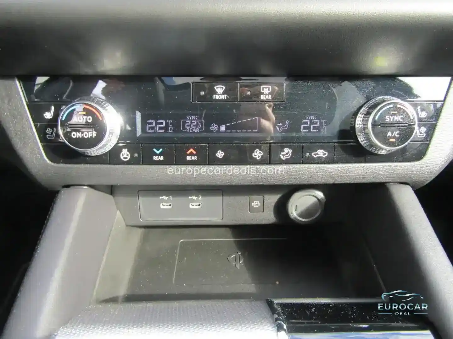 Mitsubishi Plug-in Hybrid Outlander