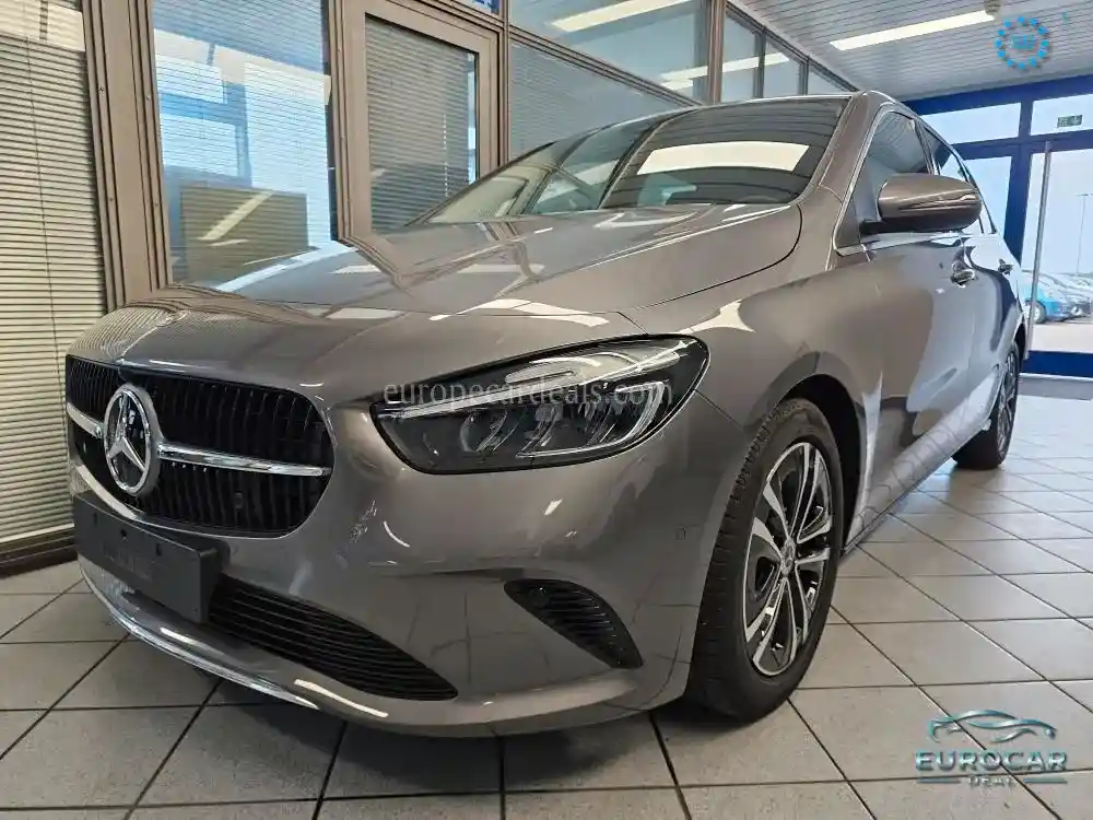 Mercedes-Benz B 180