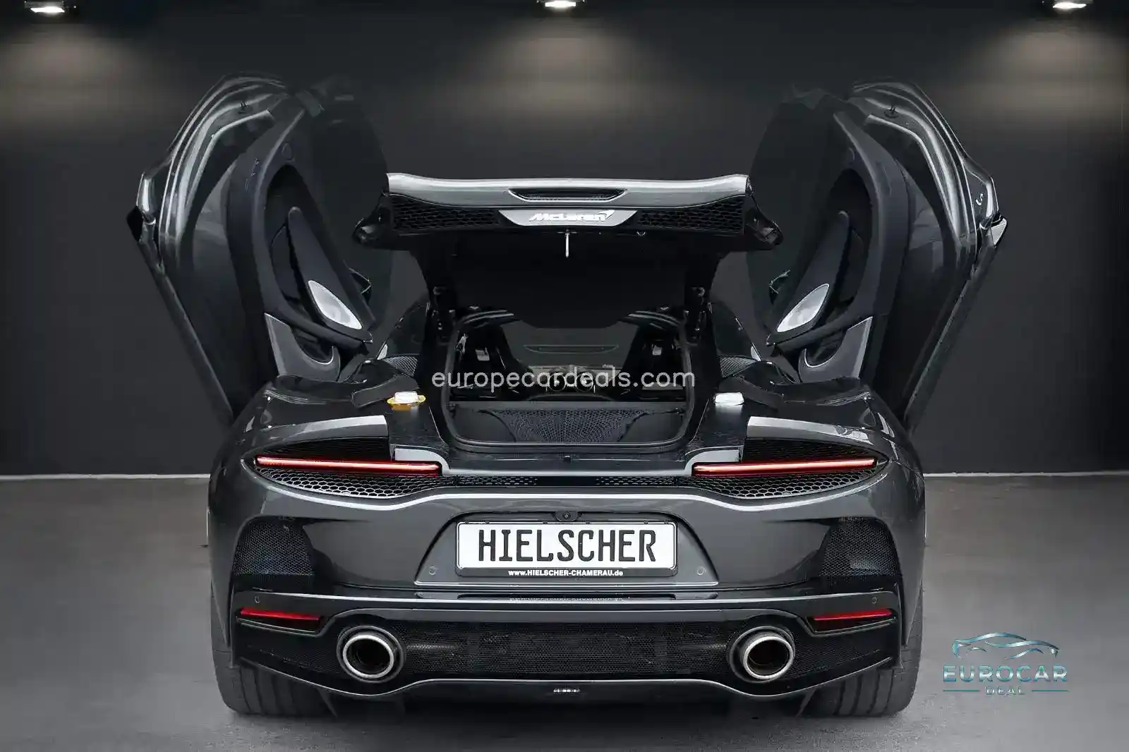 McLaren GT