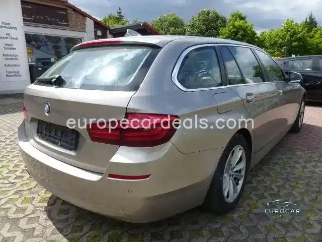 BMW 528