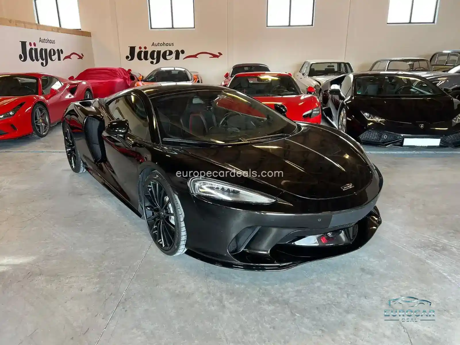 McLaren GT