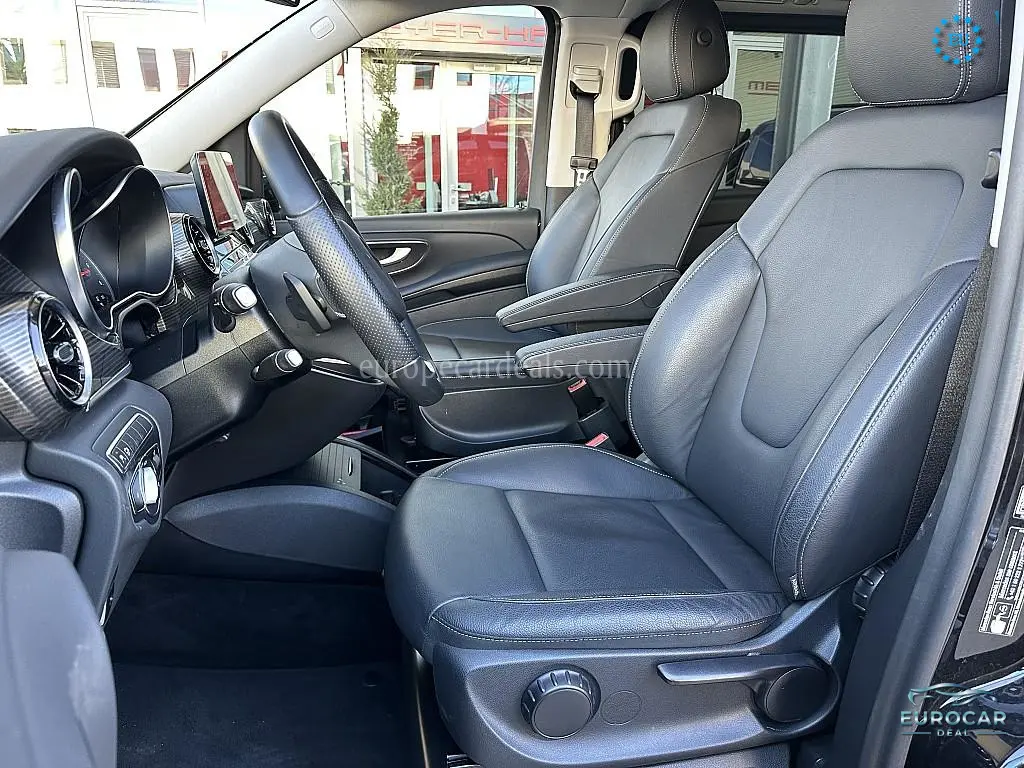 Mercedes-Benz V 220