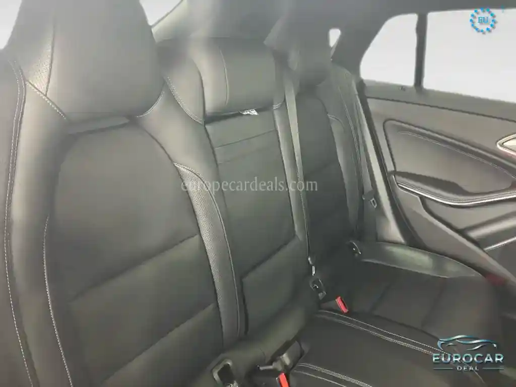 Mercedes-Benz CLA 45 AMG Shooting Brake