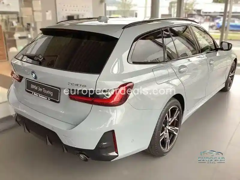 BMW 330