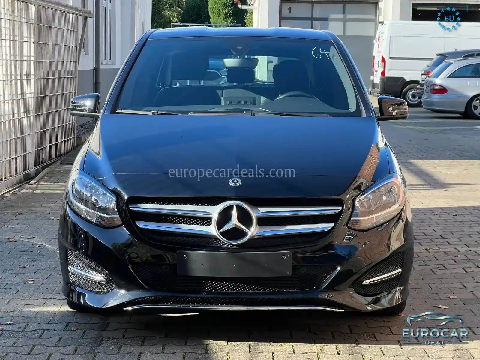 Mercedes-Benz B 180