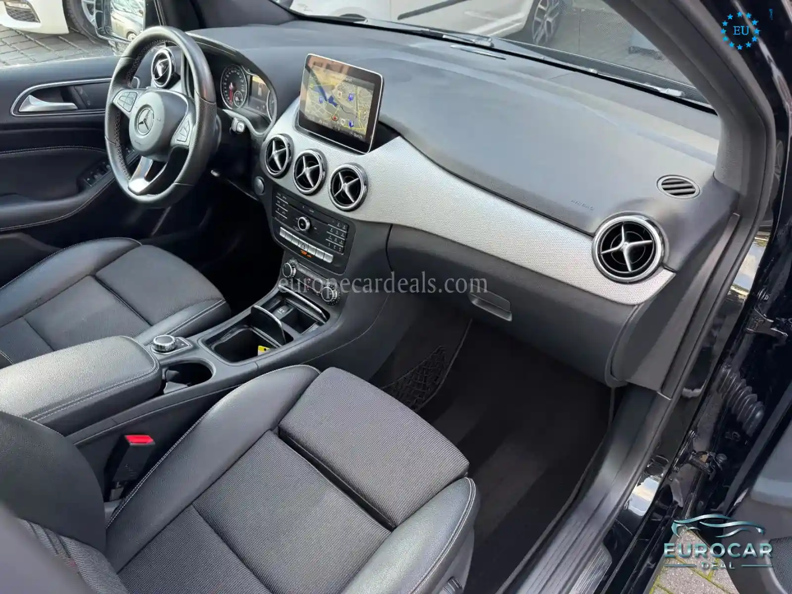 Mercedes-Benz B 220