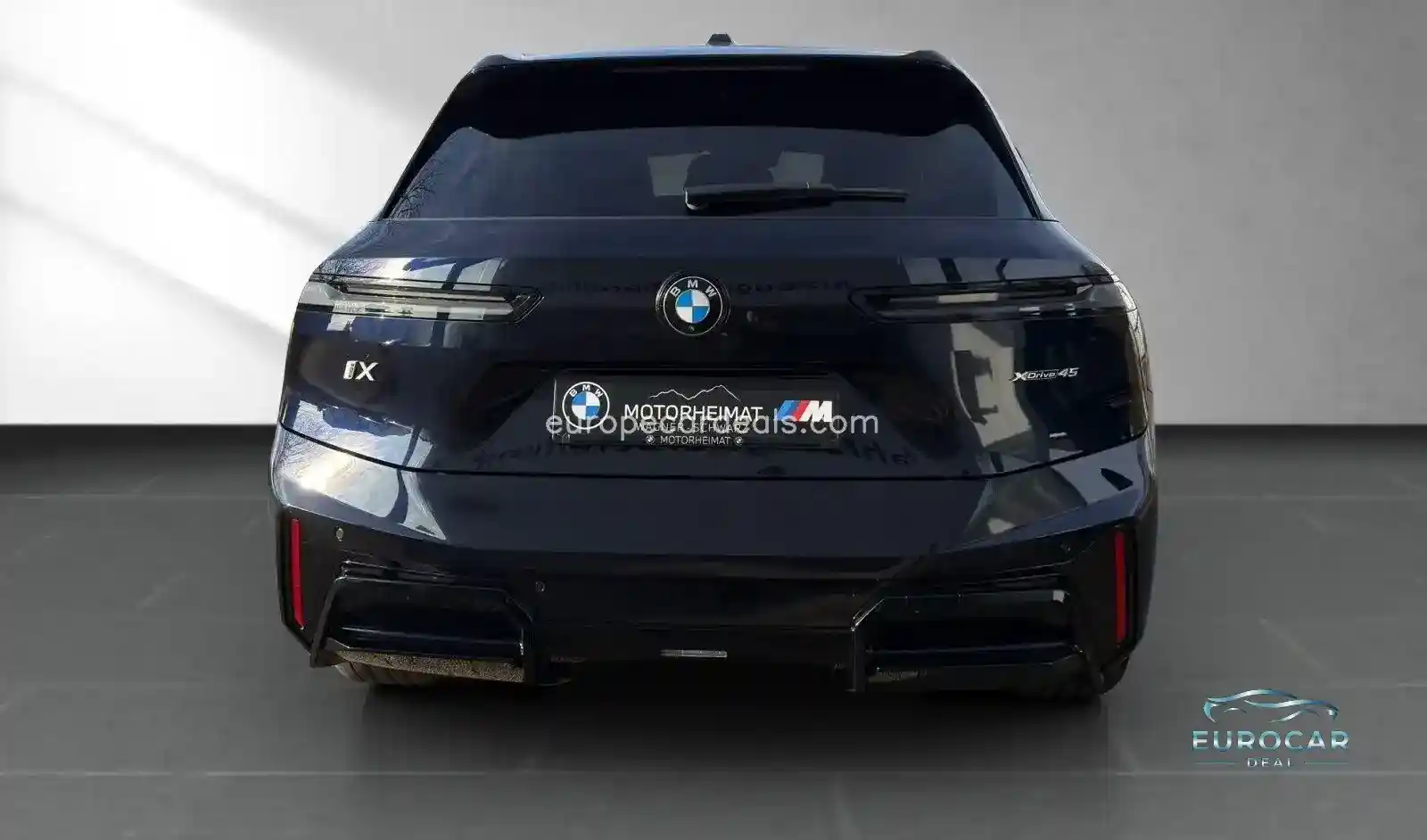 BMW iX