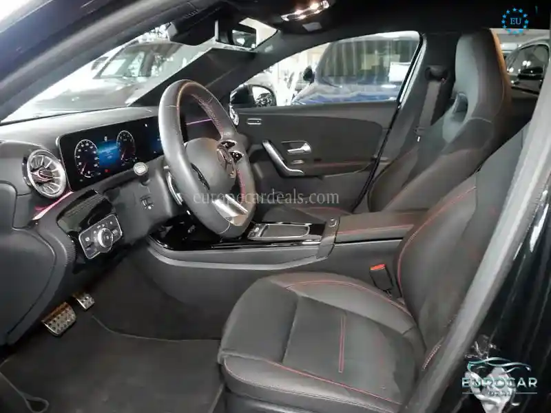 Mercedes-Benz A 220