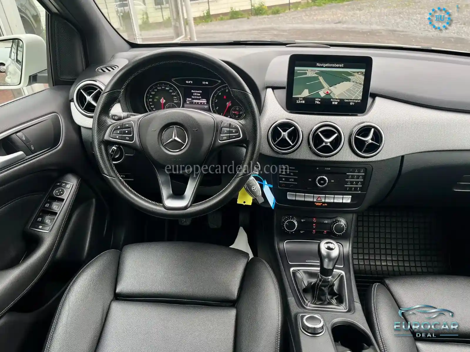 Mercedes-Benz B 180