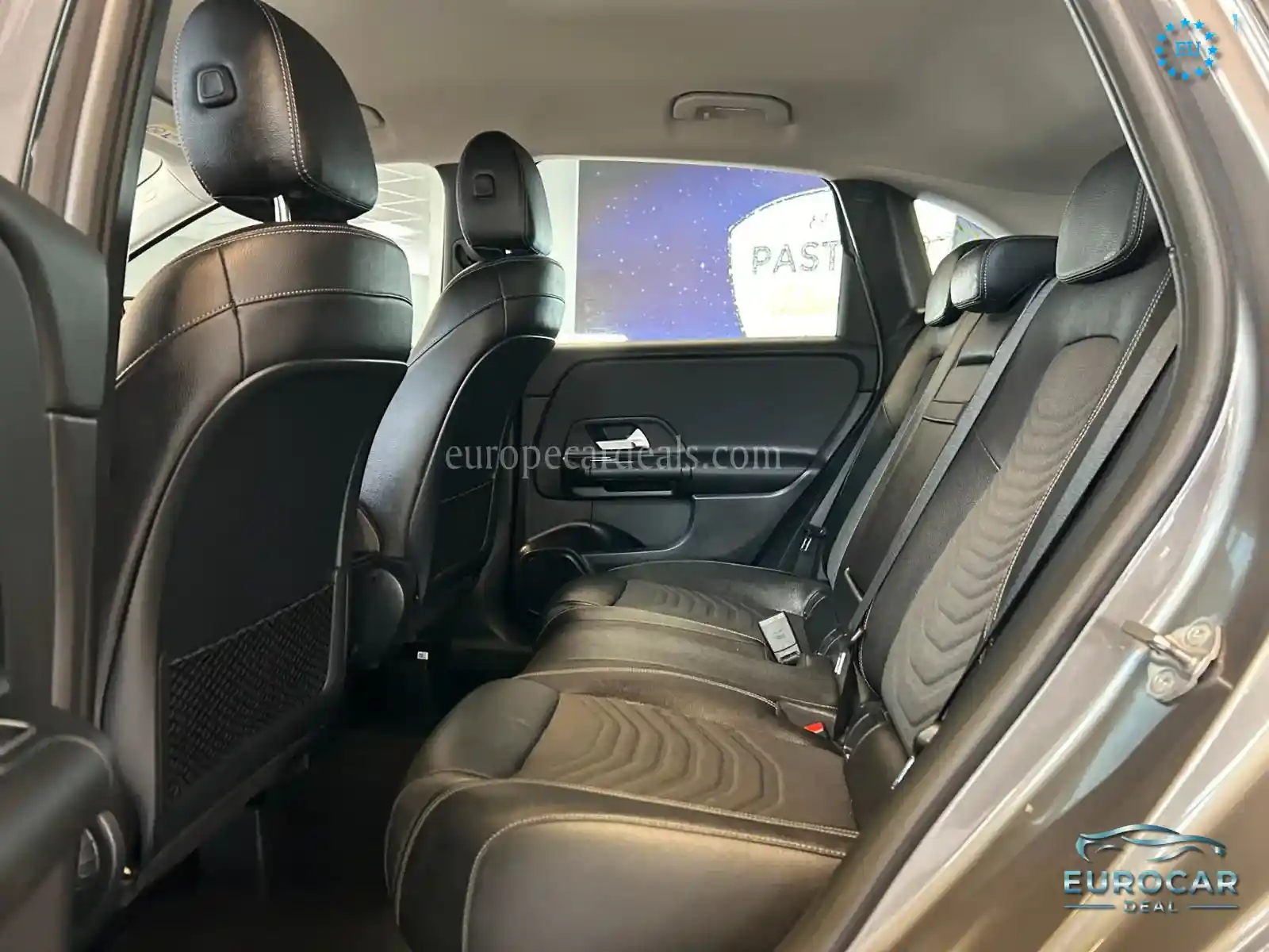 Mercedes-Benz B 180