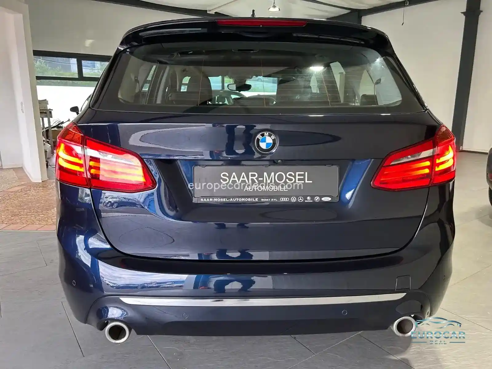 BMW 218